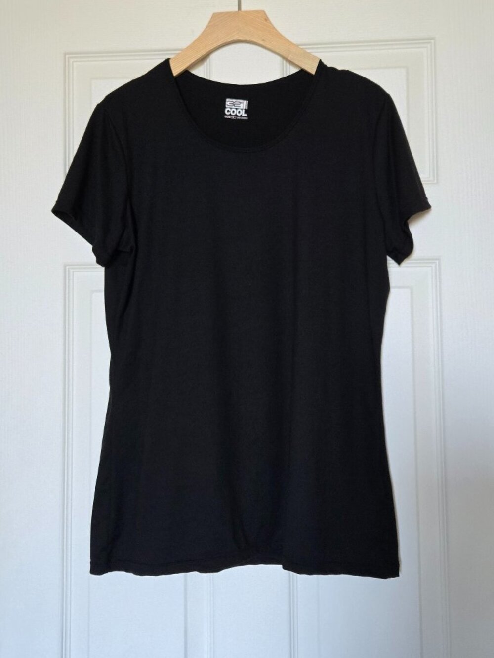 32° Degrees Cool Women's Black Short Sleeve T-Shirt - Size XL - EUC
